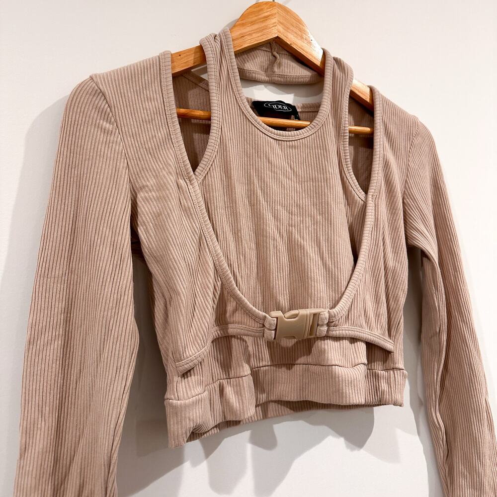 CIDER Ribbed Knit Long Sleeve Buckle Crop Top Beige Small EUC - Picture 3 of 5